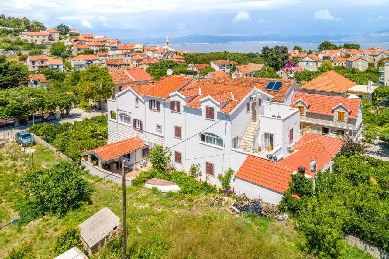 Villa Dinka Sutivan Exterior photo